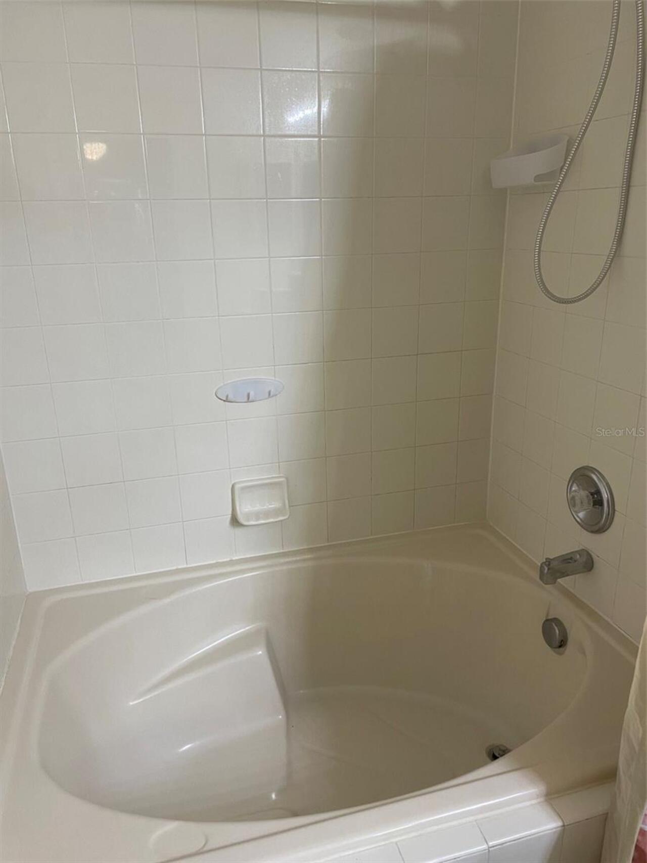 Listing Photo 12
