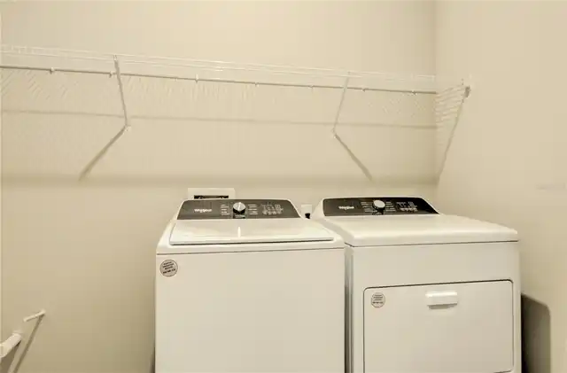 Listing Photo 12