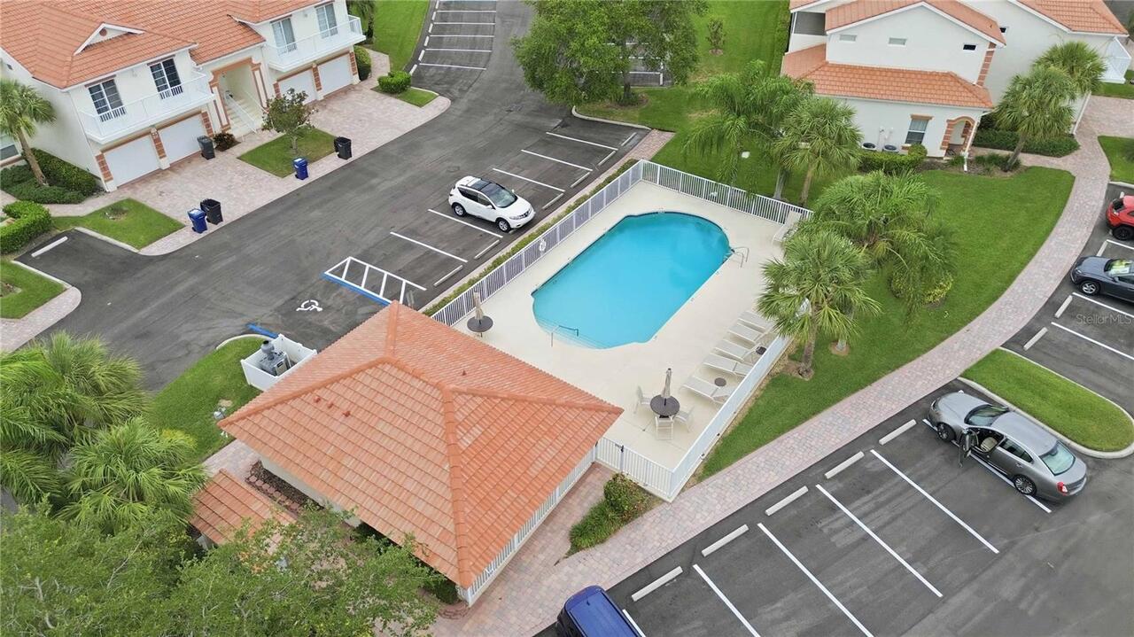 Listing Photo 9