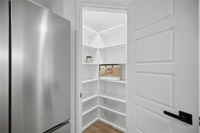Listing Photo 8