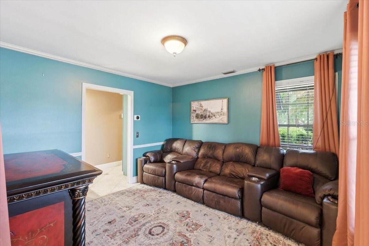 Listing Photo 10