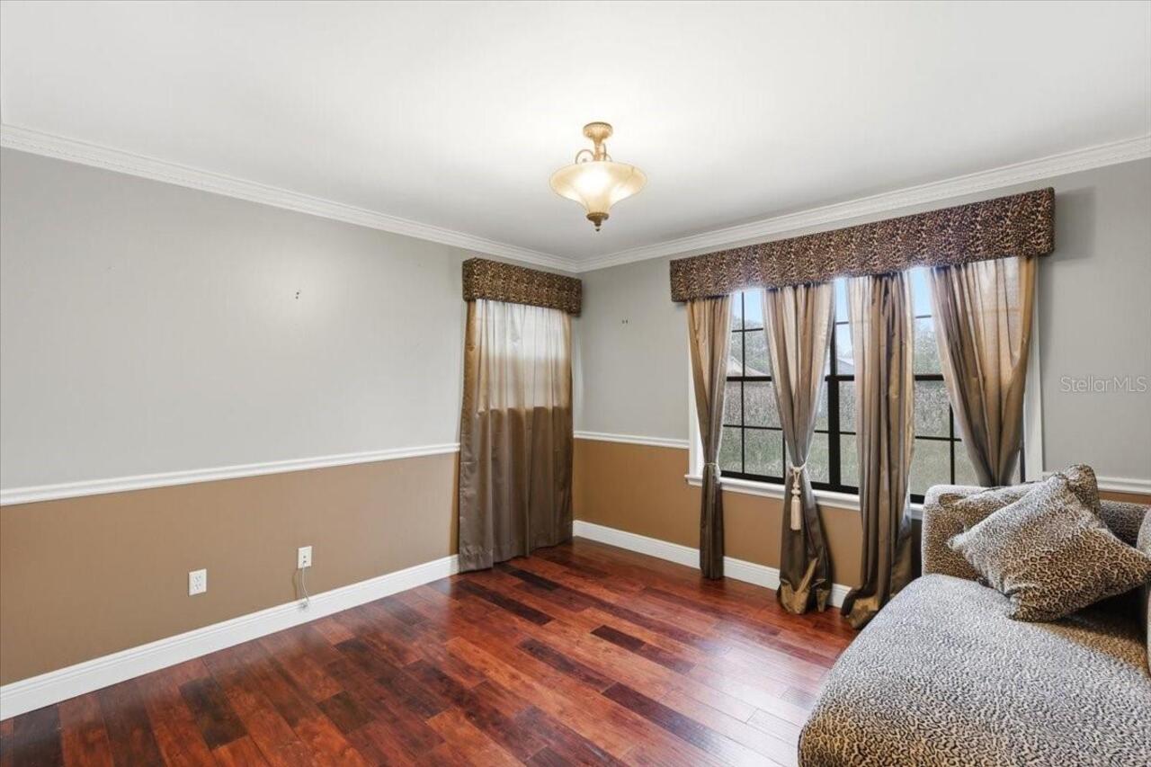 Listing Photo 32