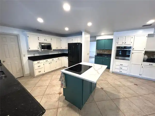 Listing Photo 21