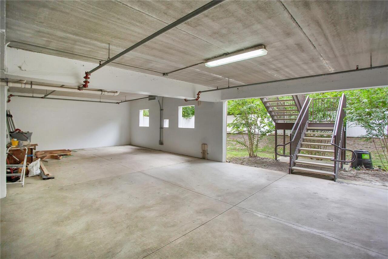 Listing Photo 32