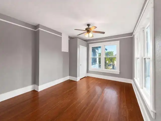 Listing Photo 7