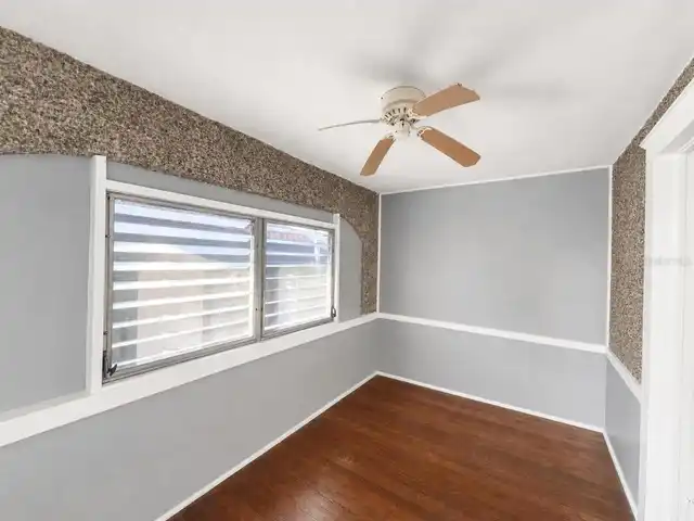 Listing Photo 10