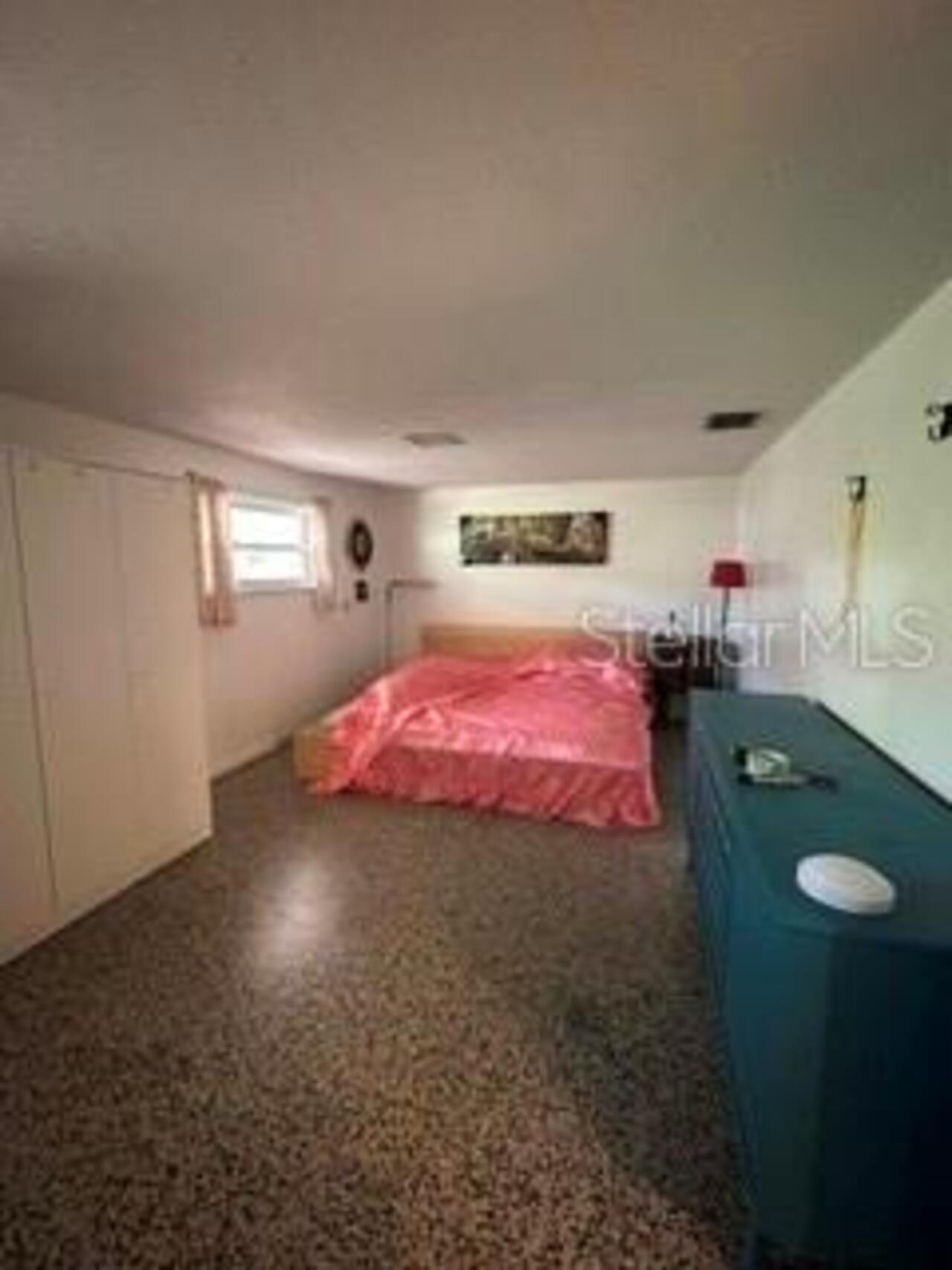 Listing Photo 11