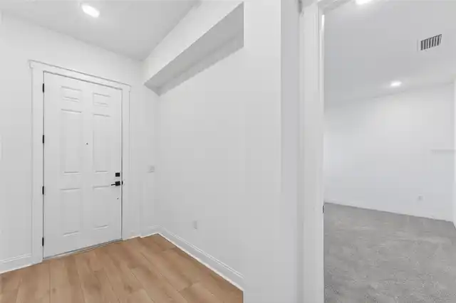 Listing Photo 6