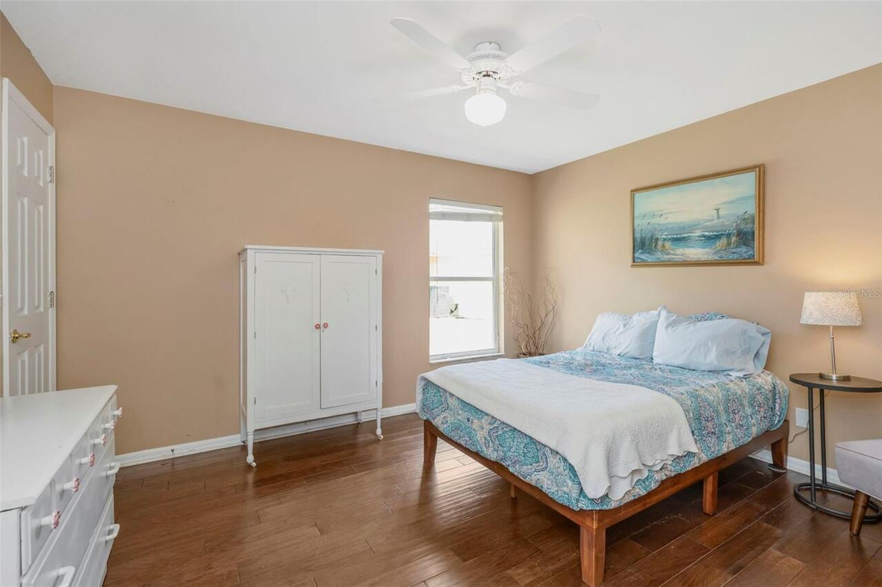 Listing Photo 34