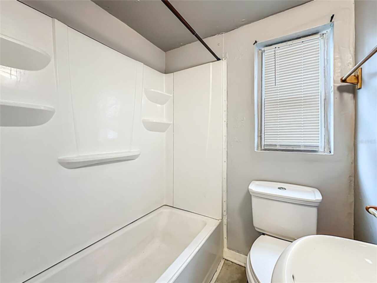 Listing Photo 13