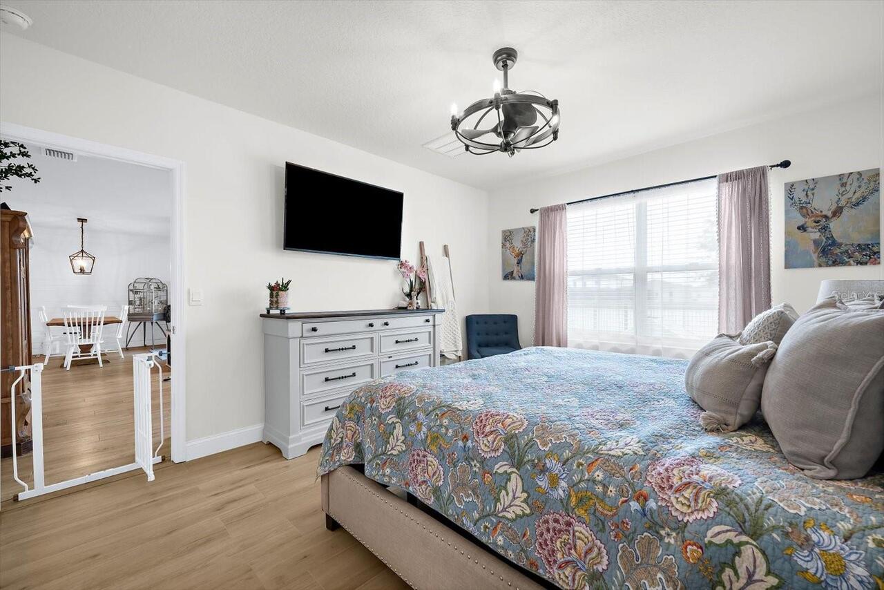 Listing Photo 32
