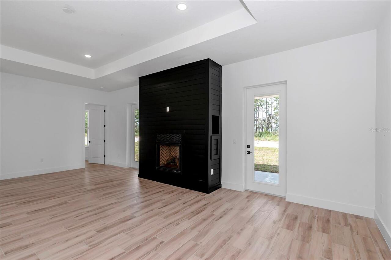 Listing Photo 23
