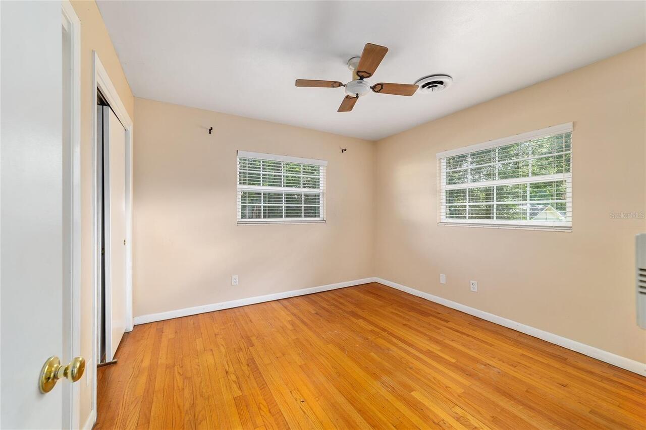 Listing Photo 14