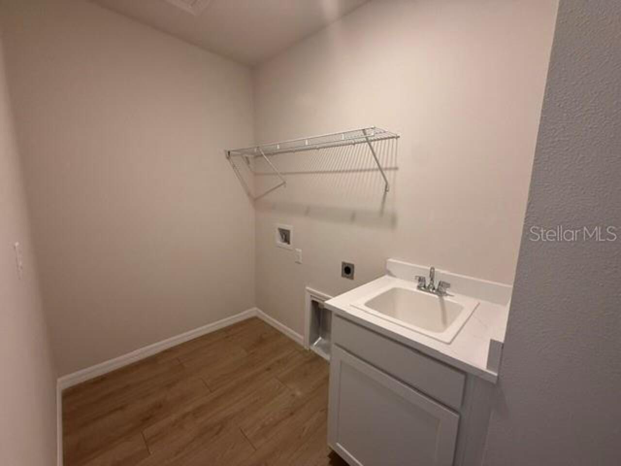 Listing Photo 8
