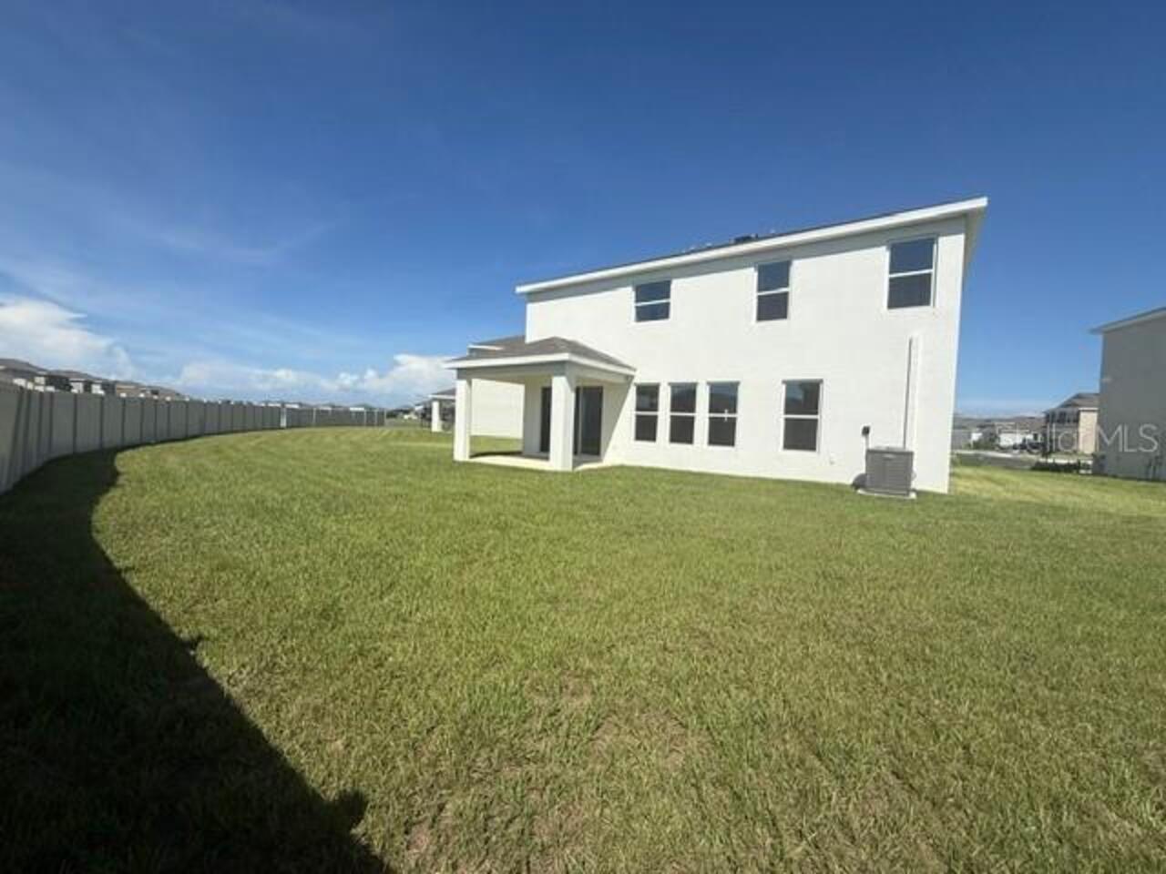 Listing Photo 9