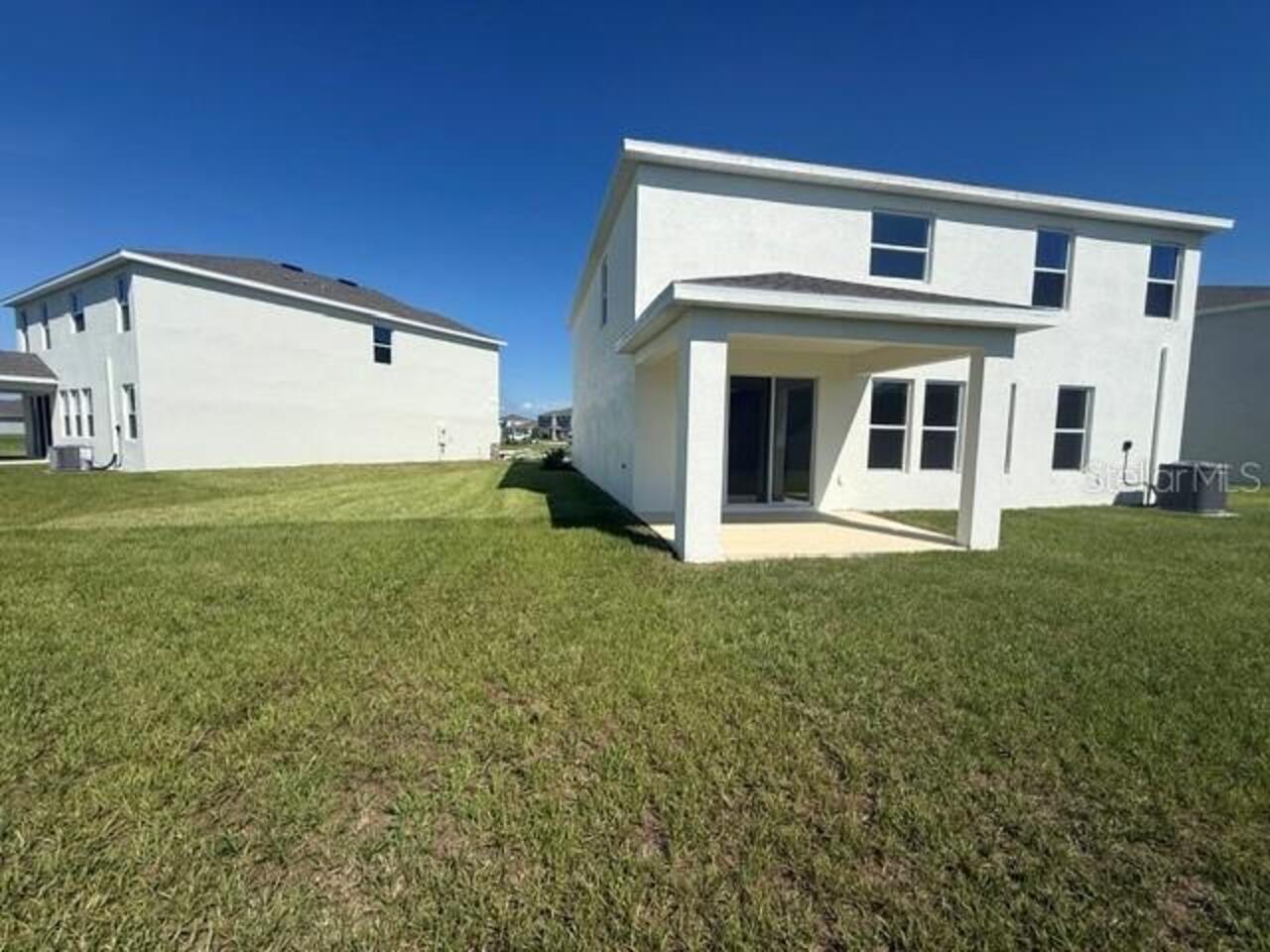 Listing Photo 10