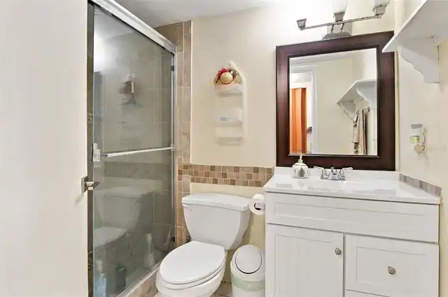 Listing Photo 17
