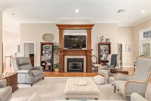 Listing Photo 13