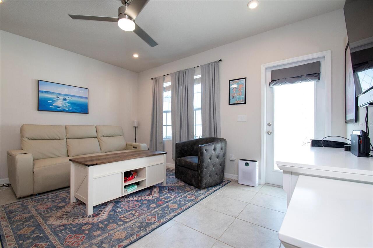 Listing Photo 12