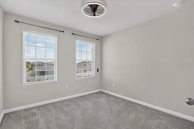 Listing Photo 9