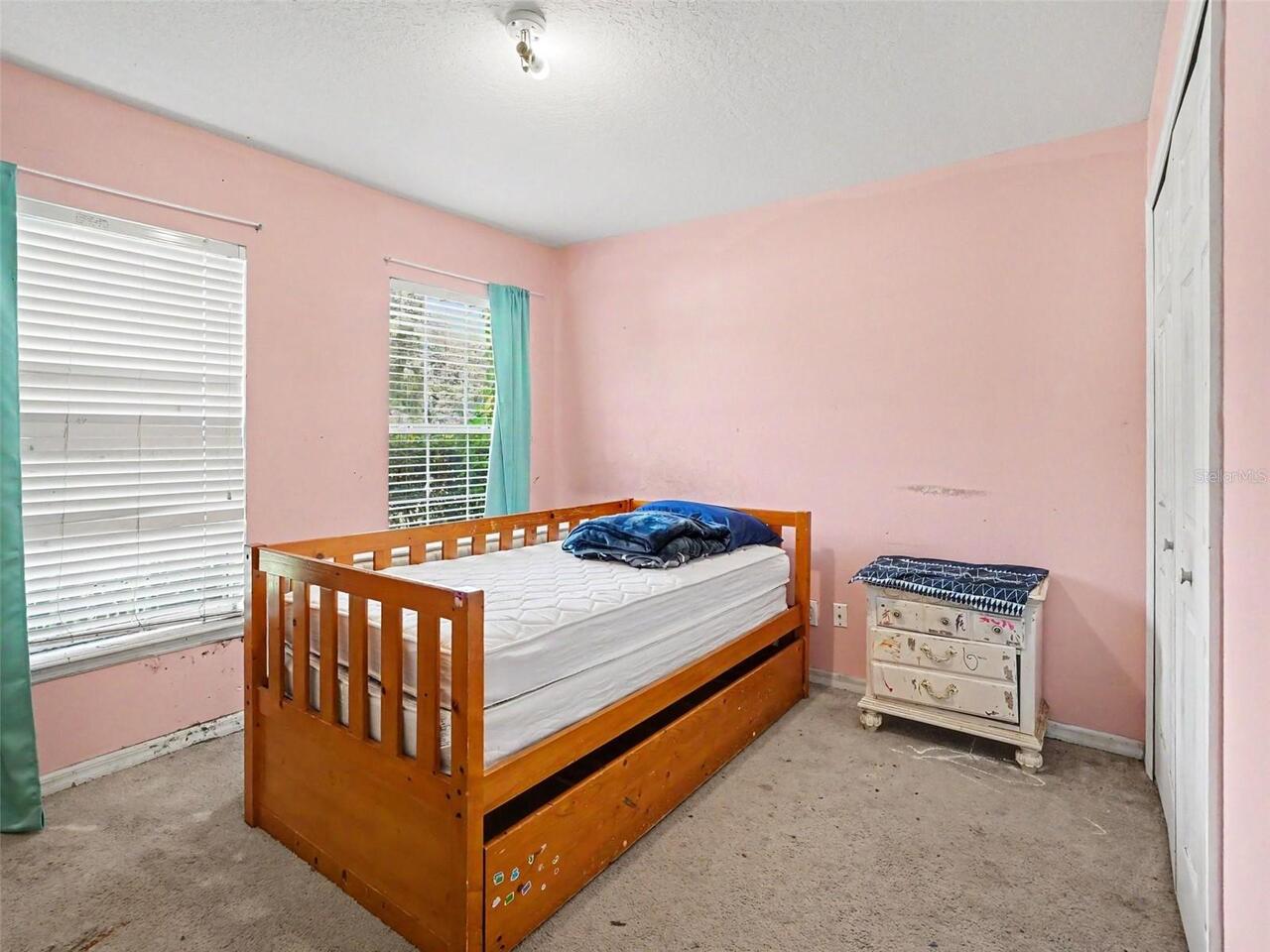 Listing Photo 12