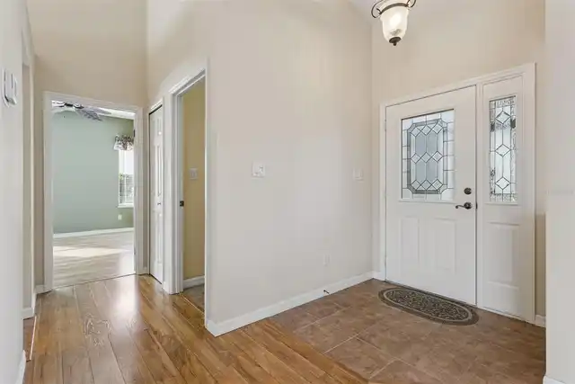 Listing Photo 10
