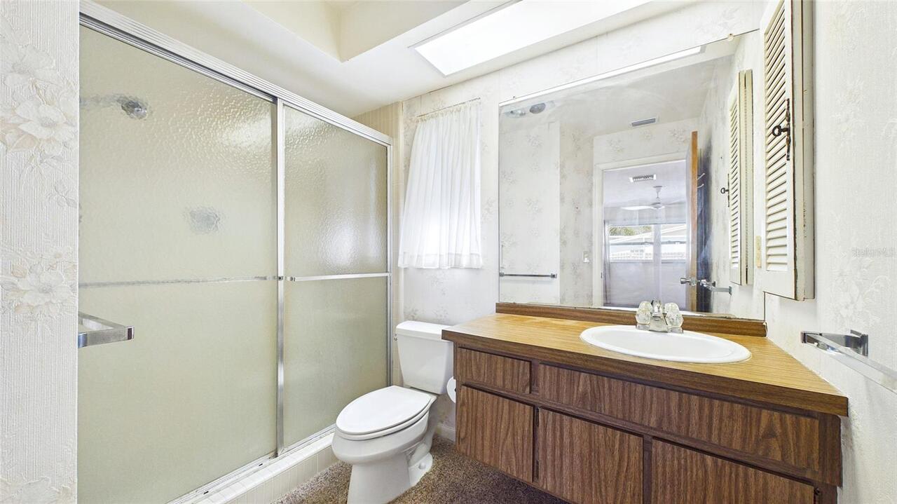 Listing Photo 15