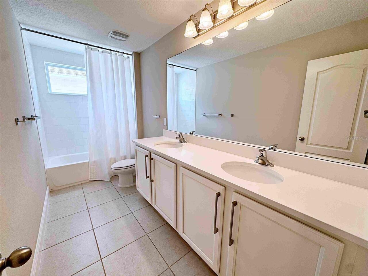 Listing Photo 43