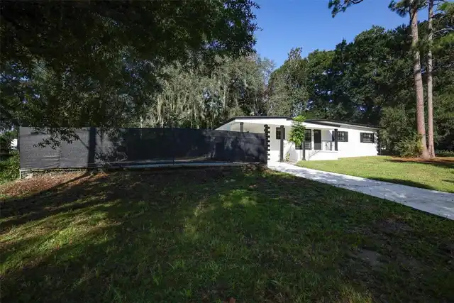 Listing Photo 32