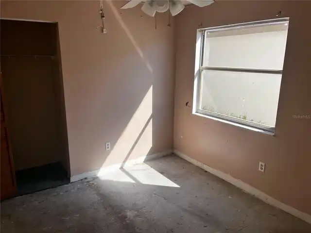 Listing Photo 9