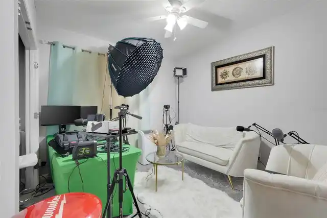 Listing Photo 16