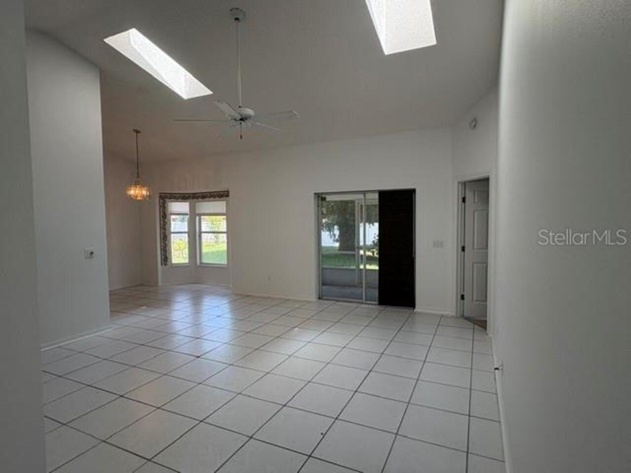 Listing Photo 8