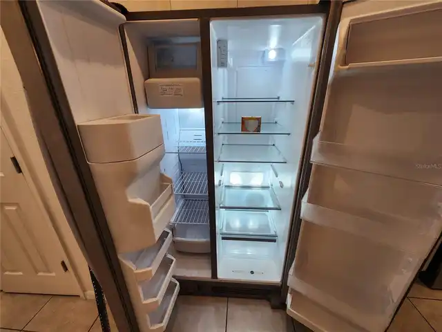 Listing Photo 8