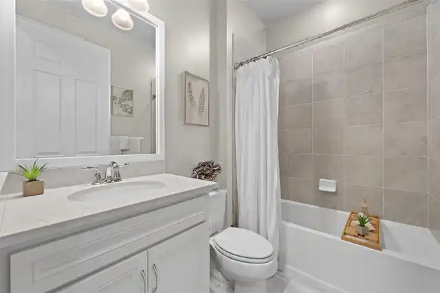 Listing Photo 25