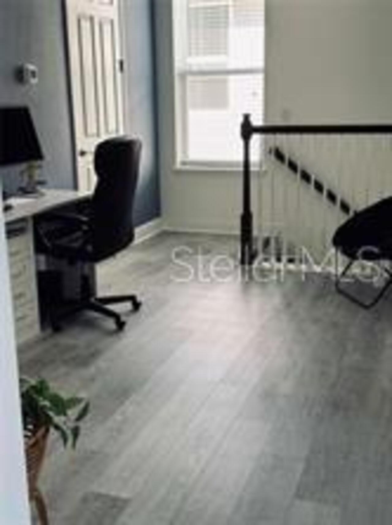 Listing Photo 10