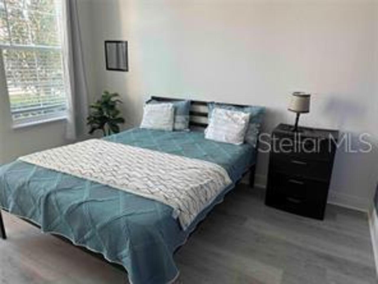 Listing Photo 11