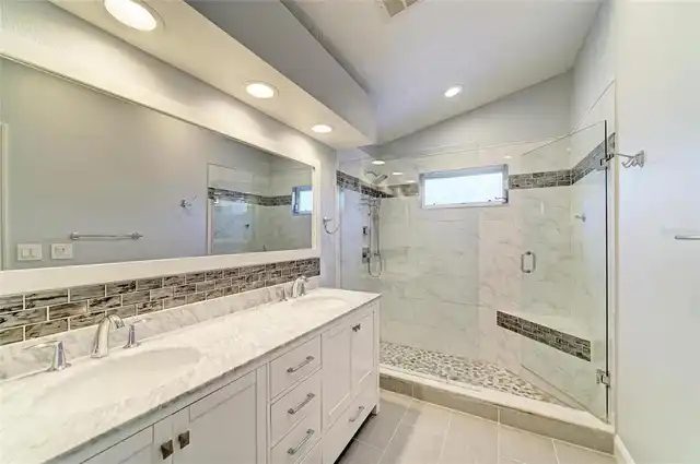 Listing Photo 37