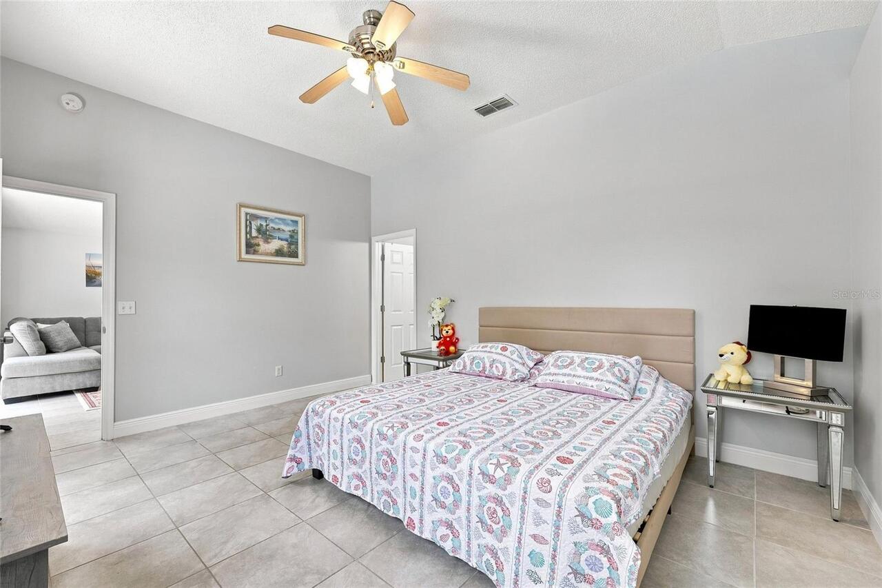Listing Photo 22