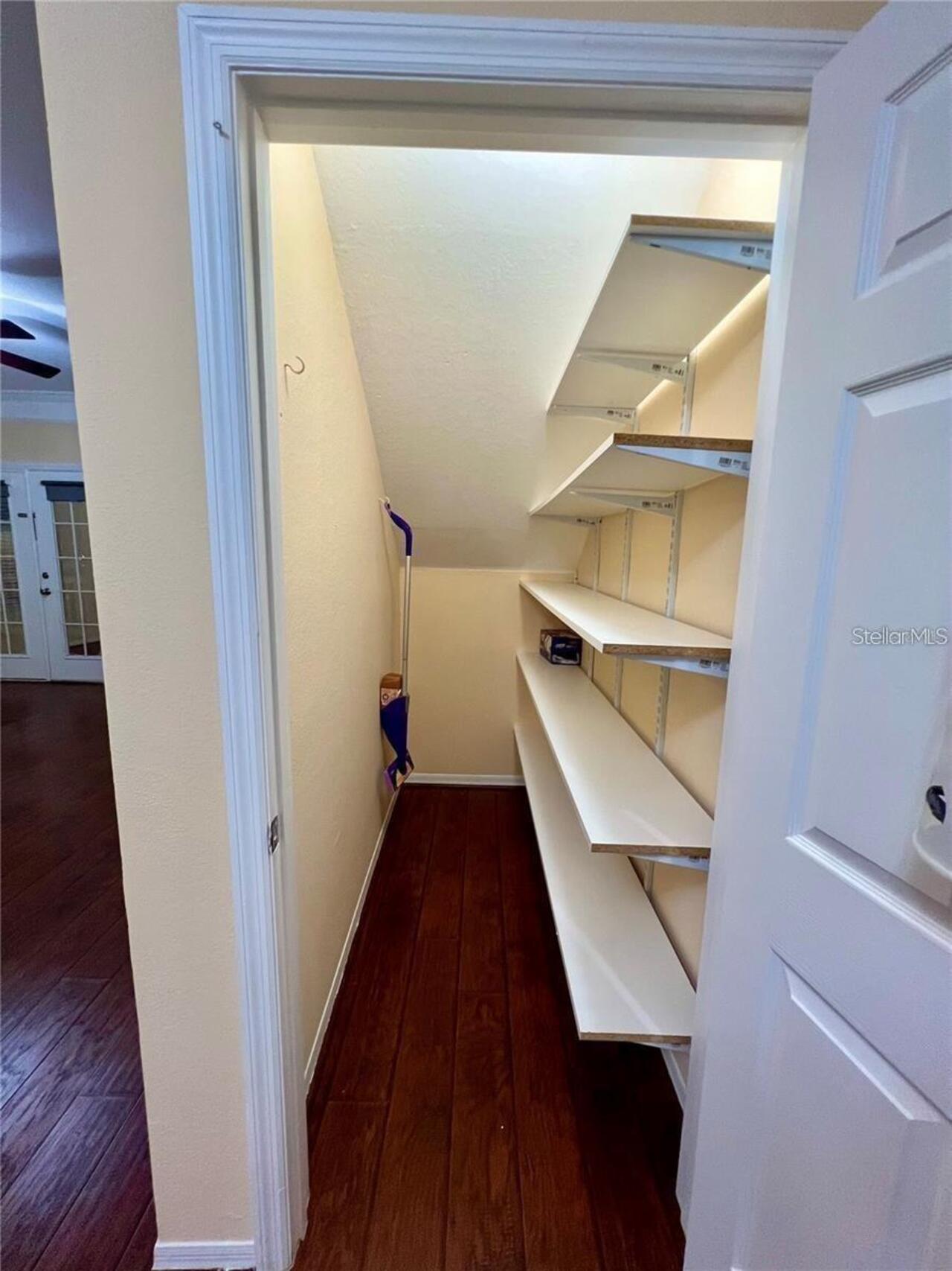 Listing Photo 11