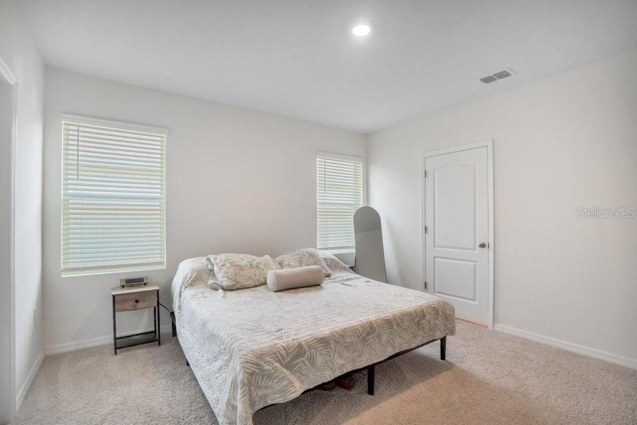 Listing Photo 14