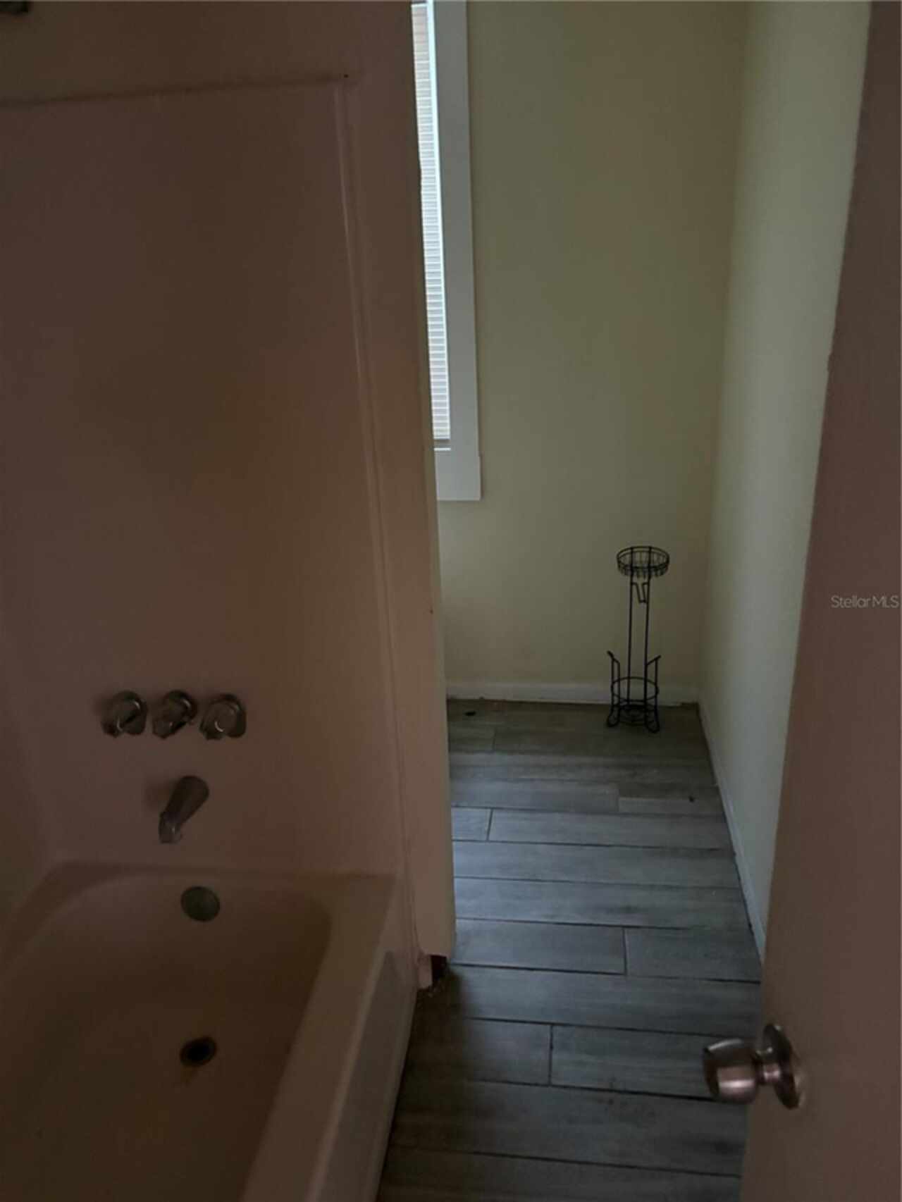 Listing Photo 9