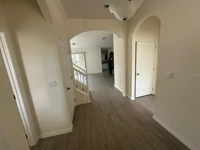 Listing Photo 10