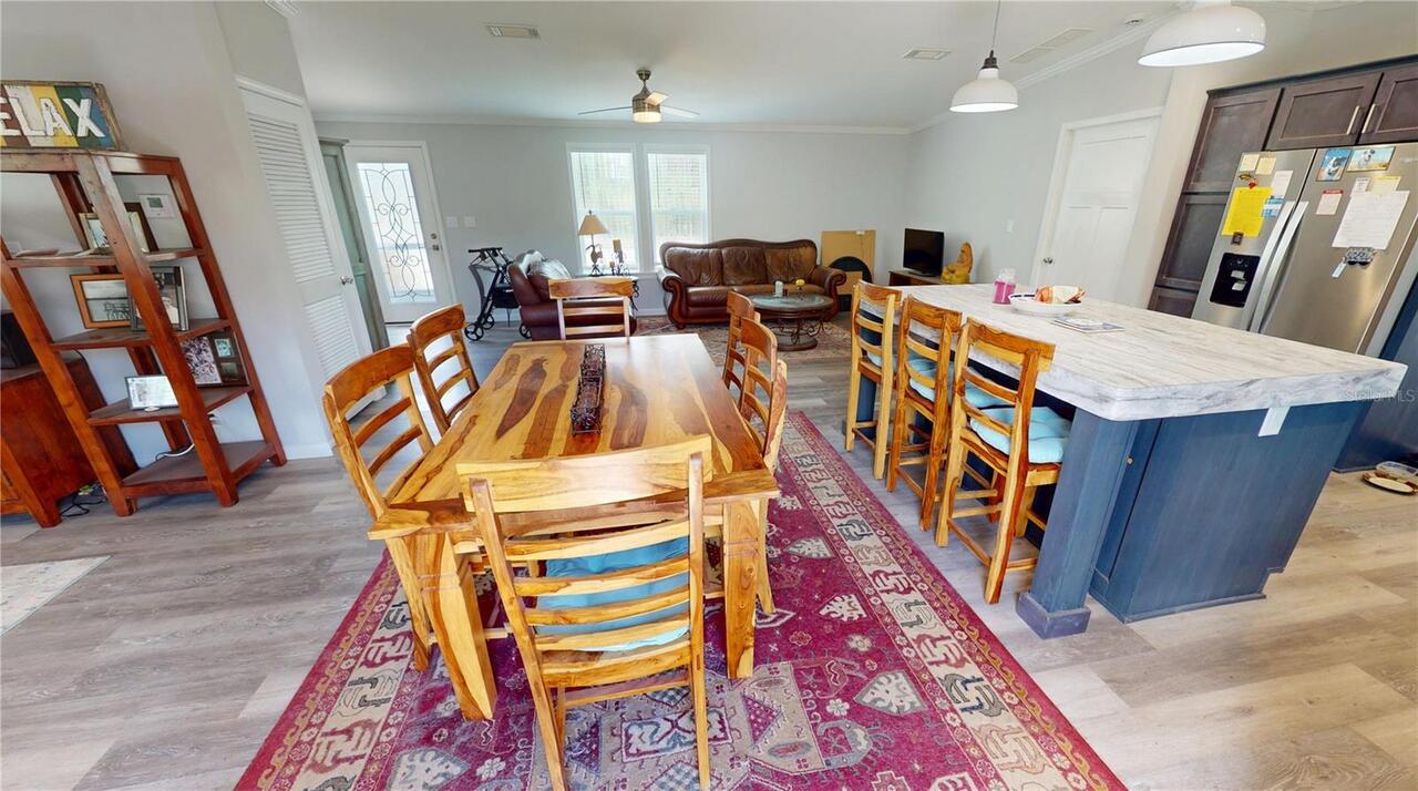 Listing Photo 10