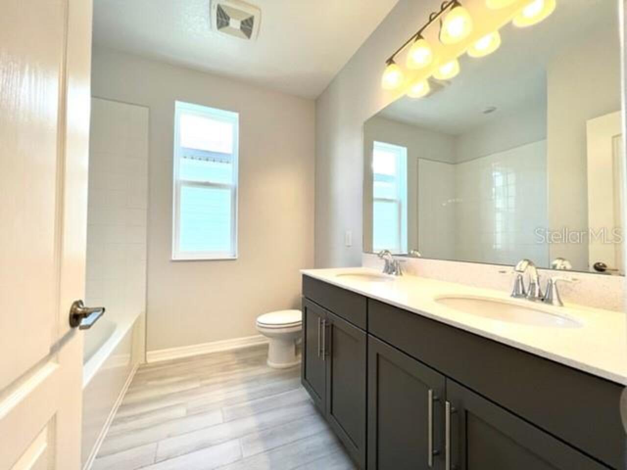 Listing Photo 16