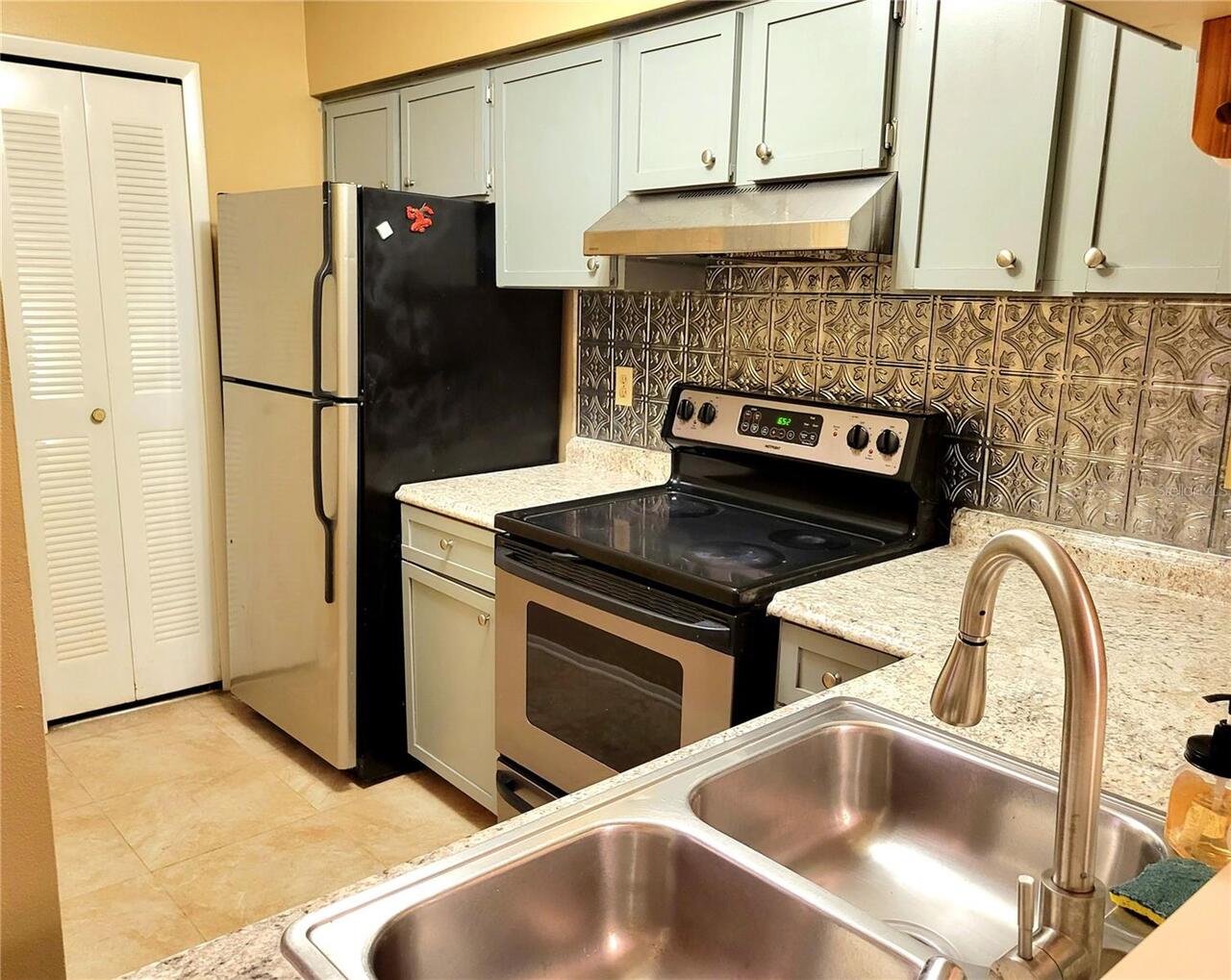 Listing Photo 15