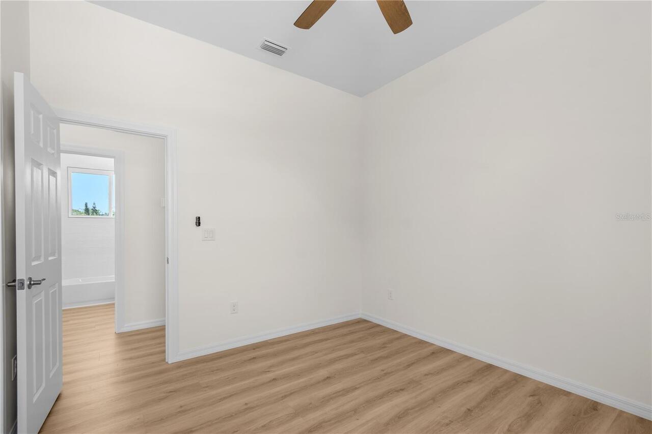 Listing Photo 37