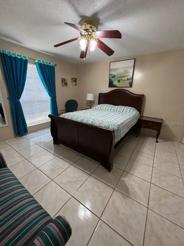 Listing Photo 10