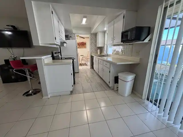 Listing Photo 16