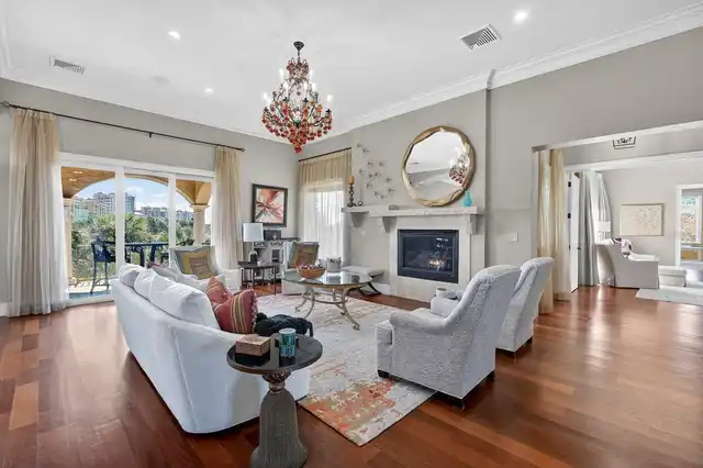 Listing Photo 10