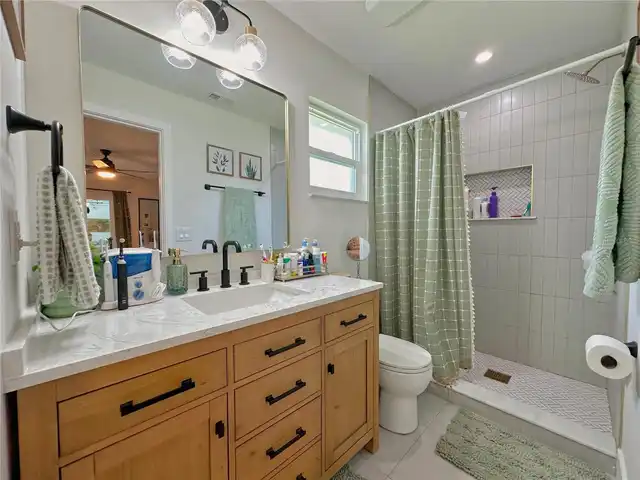 Listing Photo 22
